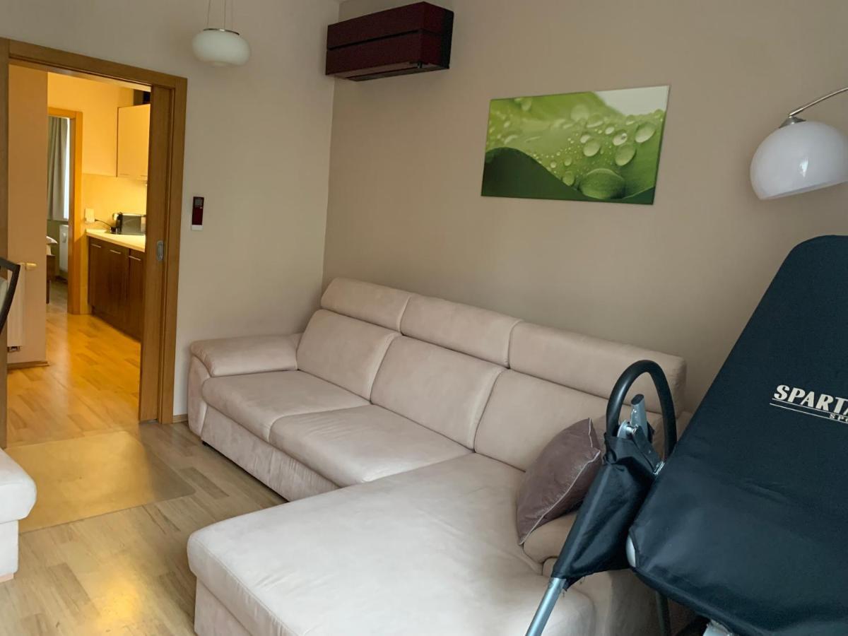 Park - Apartmany Na Prenajom Nové Mesto nad Váhom Exterior foto
