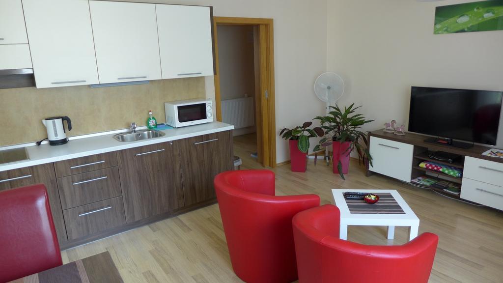 Park - Apartmany Na Prenajom Nové Mesto nad Váhom Exterior foto
